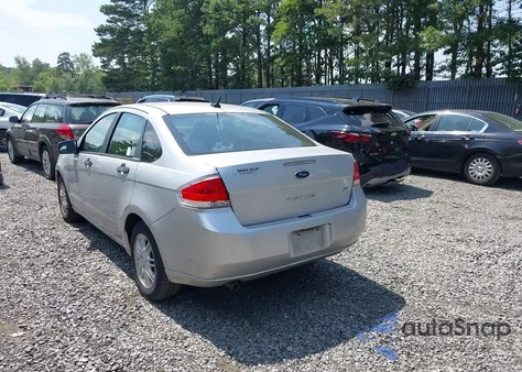 2011 Ford Focus Se z USA, uszkodzony, nr VIN 1FAHP3FN2BW109763